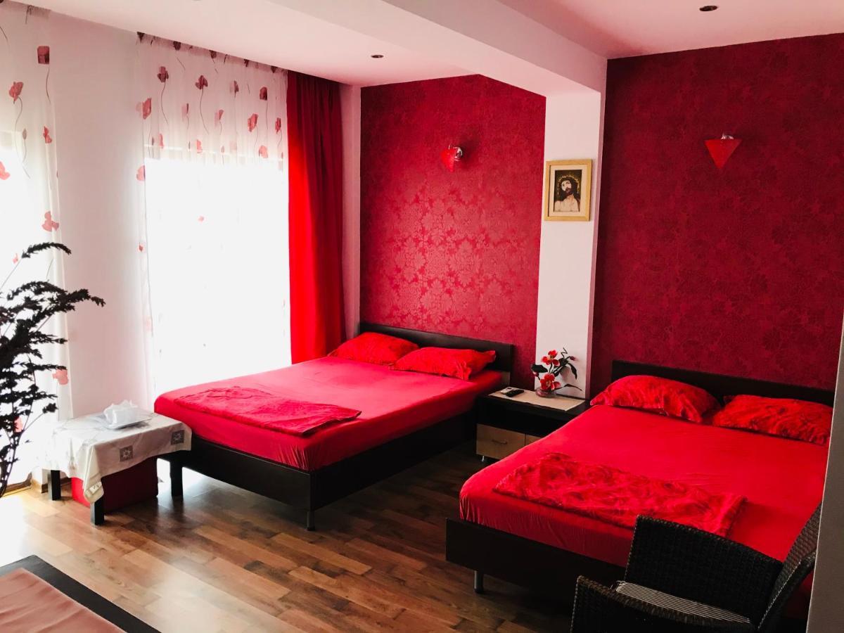 Vila Orange Hotel Năvodari Esterno foto