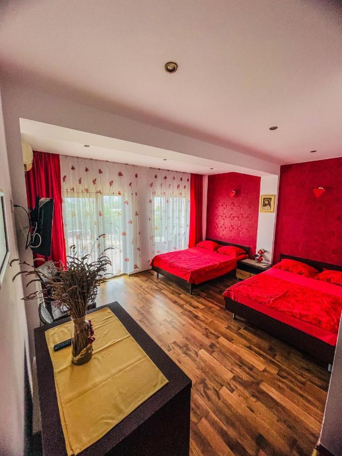 Vila Orange Hotel Năvodari Esterno foto
