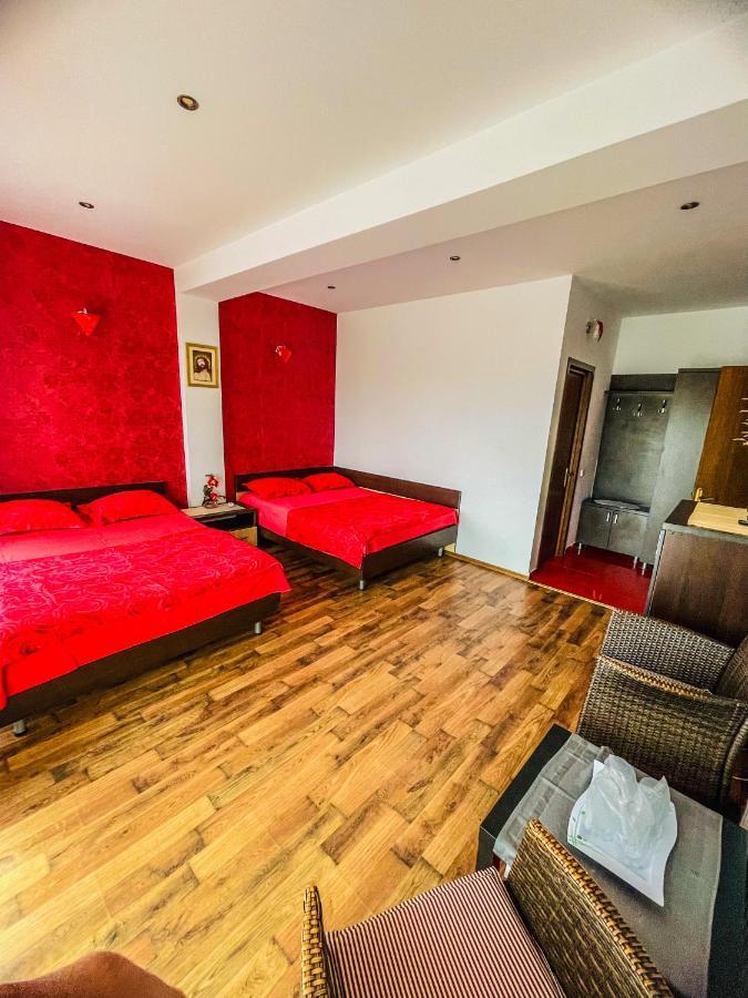 Vila Orange Hotel Năvodari Esterno foto