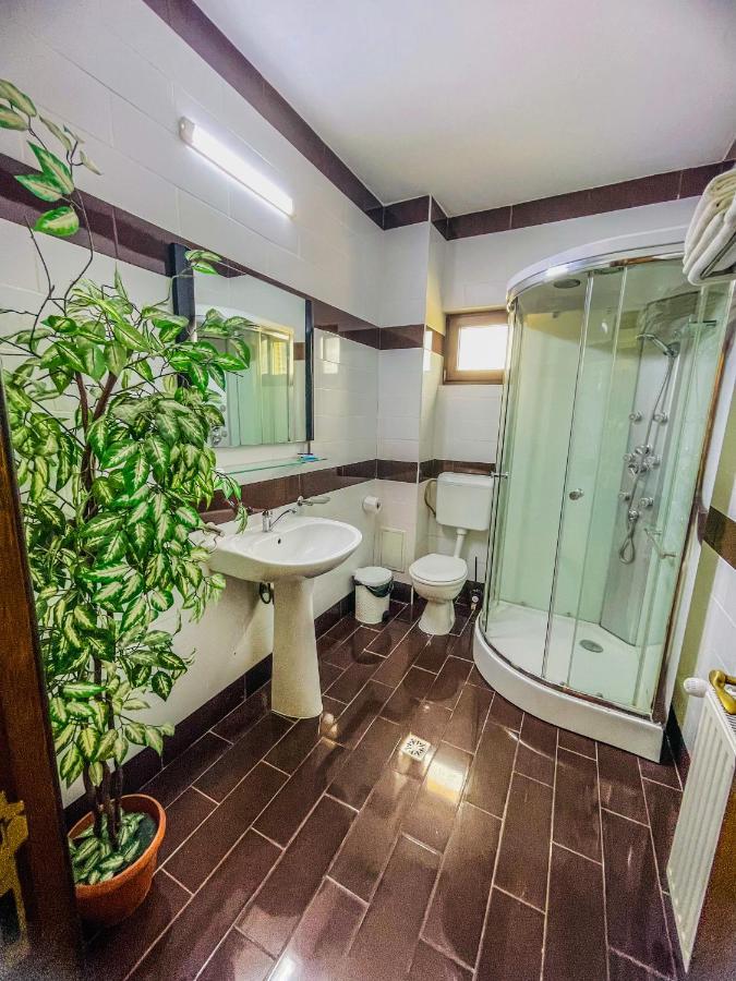 Vila Orange Hotel Năvodari Esterno foto