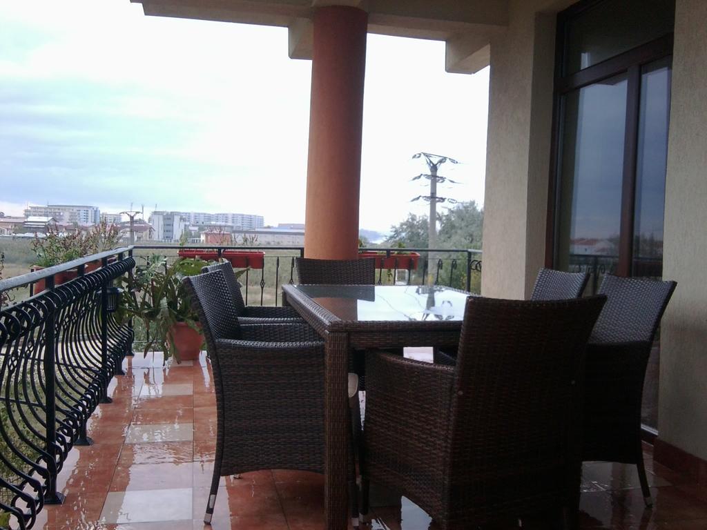 Vila Orange Hotel Năvodari Esterno foto